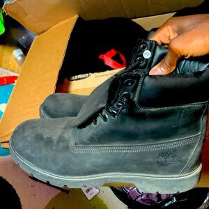 Size 11.5 black timbs good condition